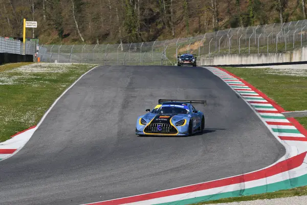 Scarperia, İtalya - 20 Mart 2025: Mercedes-AMG GT3 Racing Team Heart of Racing 'in EVO' su James-Newell-Grisham tarafından Mugello Circuit 'te 12: 00 Michelin eylemi sırasında.