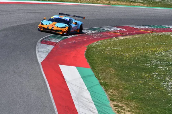 Scarperia, İtalya - 20 Mart 2025: Pellin Yarış Takımı 'ndan Ferrari 296 GT3 Marcelli-Jelmini-Clark tarafından Mugello Pisti' nde 12: 00 Michelin sırasında kullanıldı