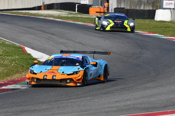 Scarperia, İtalya - 20 Mart 2025: Pellin Yarış Takımı 'ndan Ferrari 296 GT3 Marcelli-Jelmini-Clark tarafından Mugello Pisti' nde 12: 00 Michelin sırasında kullanıldı