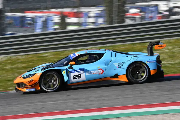 Scarperia, İtalya - 20 Mart 2025: Pellin Yarış Takımı 'ndan Ferrari 296 GT3 Marcelli-Jelmini-Clark tarafından Mugello Pisti' nde 12: 00 Michelin sırasında kullanıldı