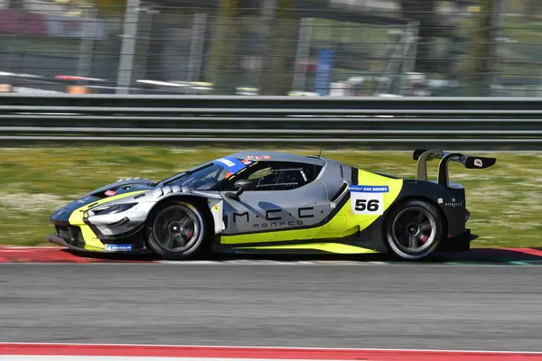 Scarperia, İtalya, 20 Mart 2025: Scuderia Praha takımından Ferrari 296 GT3, Vboh-Krl tarafından Mugello Pisti 'nde 12: 00 Michelin sırasında hareket halinde..