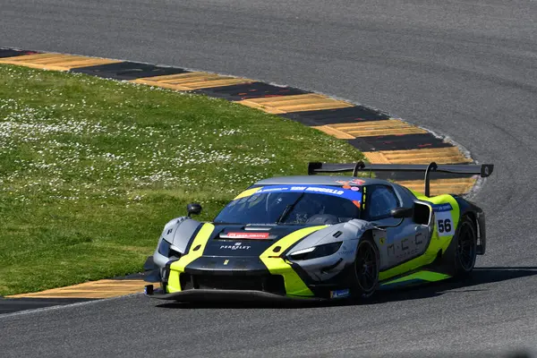 Scarperia, İtalya, 20 Mart 2025: Scuderia Praha takımından Ferrari 296 GT3, Vboh-Krl tarafından Mugello Pisti 'nde 12: 00 Michelin sırasında hareket halinde..