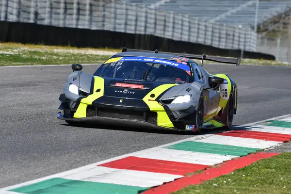 Scarperia, İtalya, 20 Mart 2025: Scuderia Praha takımından Ferrari 296 GT3, Vboh-Krl tarafından Mugello Pisti 'nde 12: 00 Michelin sırasında hareket halinde..