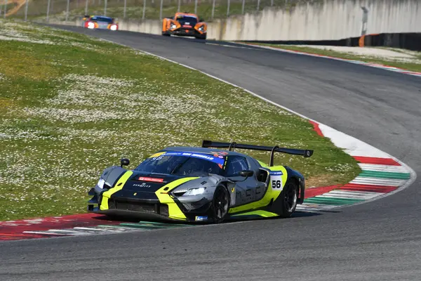 Scarperia, İtalya, 20 Mart 2025: Scuderia Praha takımından Ferrari 296 GT3, Vboh-Krl tarafından Mugello Pisti 'nde 12: 00 Michelin sırasında hareket halinde..