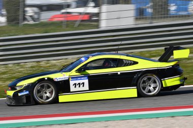 Scarperia, İtalya - 20 Mart 2025: IRC GTof Team 111 Currie-Donaldson tarafından Mugello Pisti 'nde 12: 00 Michelin eylemi sırasında.