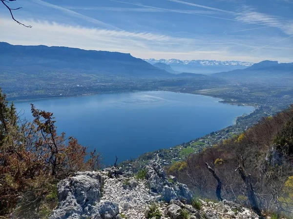 Bir bakış açısı, lac du bourget