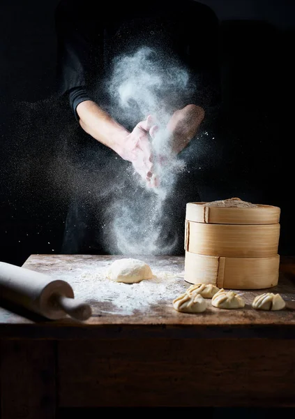 Dim Sum Preparation Male Chef Torso Male Clapping Hands Flower — Stock Photo, Image