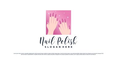 Tırnak cilası logosu. Kadın eli ve kare konsepti Premium Vector olan tırnak sanatları stüdyosu için.