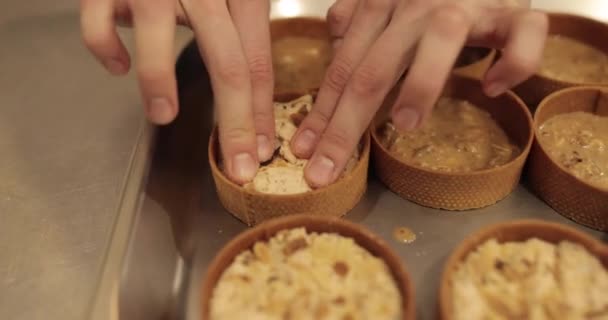 Handgemachte Kuchen Hause Kuchen Backen Süßwaren Der Heimischen Küche — Stockvideo