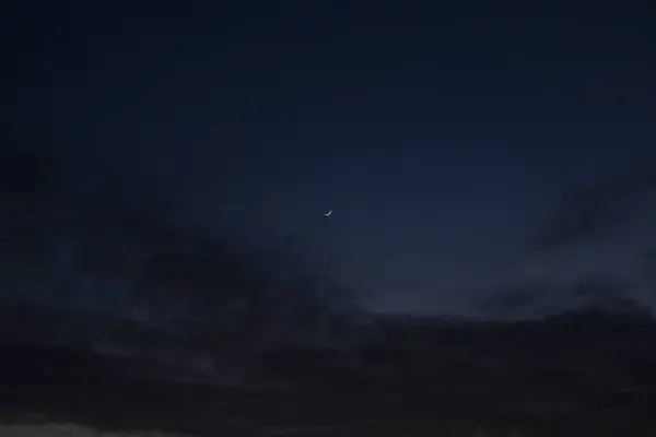 Very Small Early Moon Sky — Stock Photo, Image
