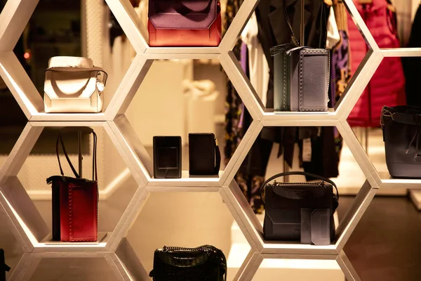 Milan, İtalya - Eylül 24, 2018: Milan Moda Haftasının İçi