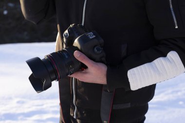 dijital kamera insan eliyle kış