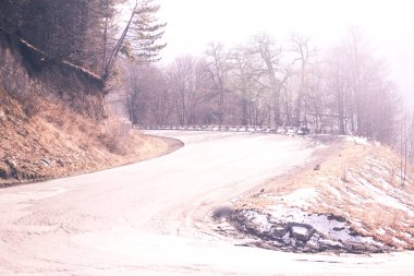 Ermenistan 'da asfalt yol