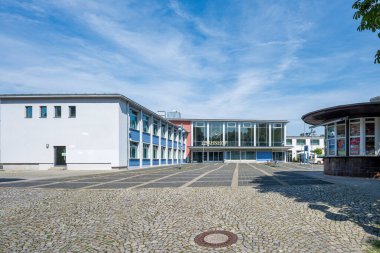 Saksonya-Anhalt Almanya 'sında Sangerhausen ön bahçeli tren istasyonu