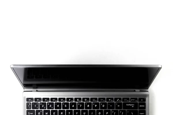 Laptop Mit Schwarzem Bildschirm Isoliert Auf Weißem Hintergrund — Stockfoto