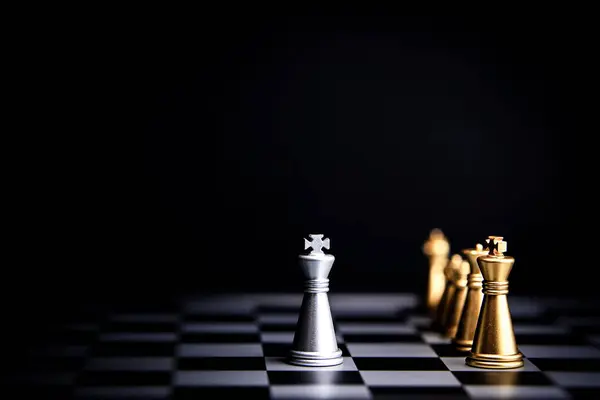 Satranç Konsepti Satranç Figürleri Satranç Taşları Satranç Stratejisi Liderlik Konsepti — Stok fotoğraf