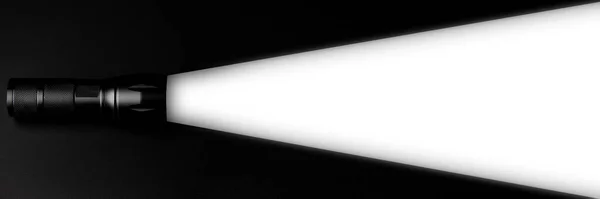 黒い背景に空白の白いスポットライト — ストック写真