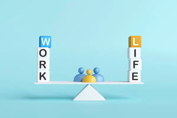 İş Hayatı Dengesi konsepti, terazide kelimeler olan küp ve ortasında bir oyuncak bebek..