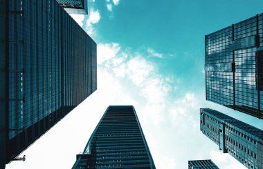 Modern iş yeri binaları, Bangkok 'taki bir mağaza ve Tayland' ın iş bölgesi başkentindeki gökdelenler...