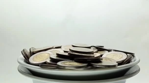 Man Hand Takes Coin Pile Coins Table Coins Denomination 500 — Stock videók