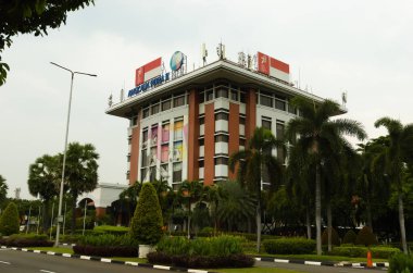 Jakarta, Endonezya - 27 Mart 2024: Kantor Pusat PT. Angkasa Pura II. Jakarta 'daki Angkasapura II' nin merkez ofisi..