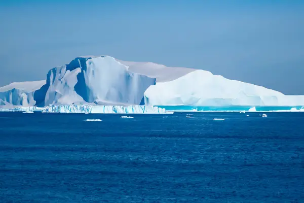 Glace Sur Continent Antarctique Les Montagnes Glace Fondent Dans Mer — Photo