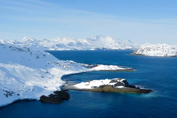 Isländskt Landskap Med Berg Fjordar Och Hav — Stockfoto