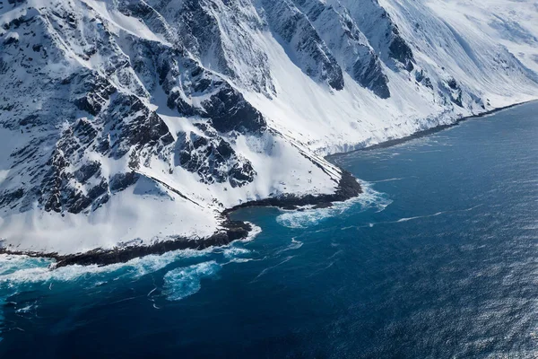 Letecký Pohled Zasněžené Hory Antarktidě Krásná Zimní Krajina Royalty Free Stock Fotografie