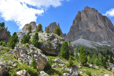 Dolomitlerdeki güzel manzara (güney tyrol )