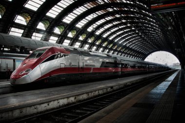 Milan, İtalya, Merkez Tren İstasyonu - 29 Eylül 2020