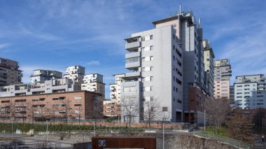 Mimarlık. Torino şehrinin (İtalya) dış mahallelerindeki binalarda konut birimleri).