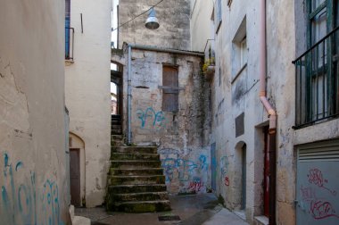 Manzara, Altamura, güney İtalya 'da küçük bir kasabanın sokakları ve sokakları. Evet..