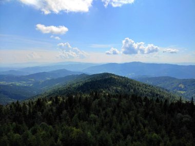 Dağlarda güzel bir manzara