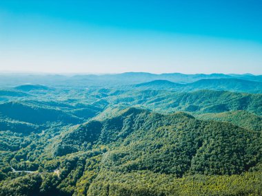 Kuzey Carolina 'daki Büyük Dumanlı Dağlar' da gün doğumu.