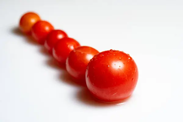 Tomates Cereja Vermelho Fundo Branco — Fotografia de Stock