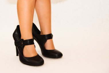 Bardaktan yeni sıçramış.