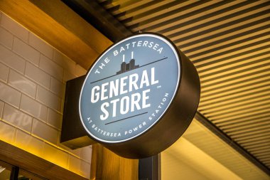 Londra, İngiltere - 14 Eylül 2023: Battersea General Store logosu işareti.
