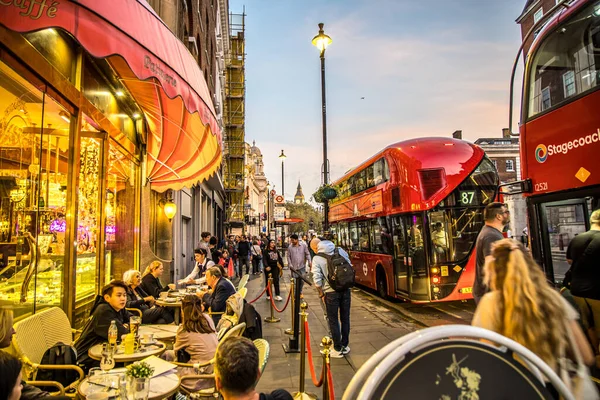 London September 2023 Whitehall Street Big Ben Distance Tourist Commuters — Stock Photo, Image