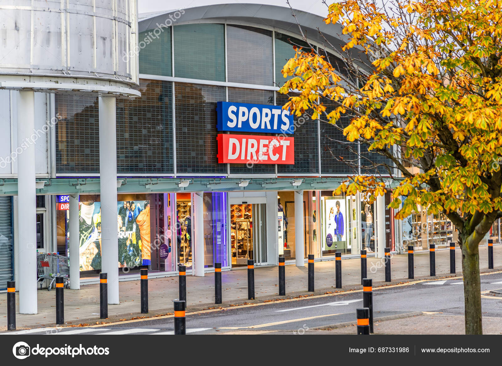 Bristol October 2023 Sports Direct Cribbs Causeway Retail Park Autumn