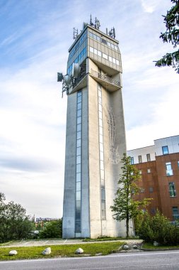 Strbske Pleso, Slovakya - 16 Temmuz 2023: Yüksek Tatras Strbske Pleso kasabasındaki Telekomünikasyon Kulesi.