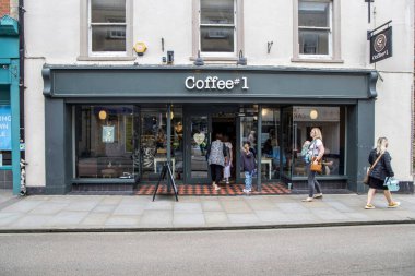 Wells, UK- 4 Ağustos 2023: Kasaba merkezindeki Kafe 1