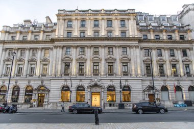 Londra, İngiltere - 14 Eylül 2023: Iconic Images Gallery Piccadilly Sanat Galerisi numara 4.