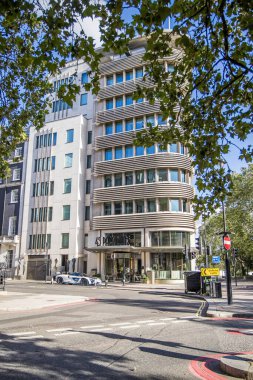 Londra, UK- 19 Ağustos 2023: 45 Park Lane Oteli Londra Mayfair şehir merkezinde..