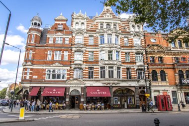 Londra, UK- 19 Ağustos 2023: Colbert restoranı Sloane Meydanı Chelsea Batı Londra.