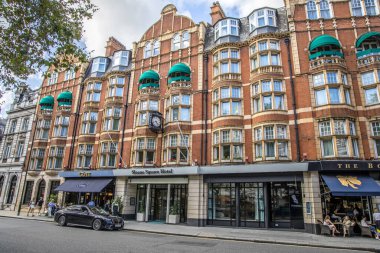 Londra, UK- 19 Ağustos 2023: Colbert restoranı Sloane Meydanı Chelsea Batı Londra.
