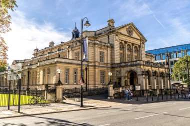 Cheltenham, İngiltere - 15 Ekim 2023: Cheltenham Belediye Konser Salonu, süslü Edwardian konser salonu.