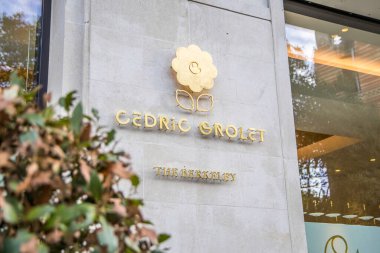 Londra, UK- 19 Ağustos 2023: Berkeley fırınında Cedric Grolet.