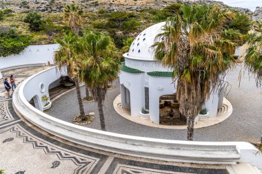 Rodos, Yunanistan - 9 Mayıs 2024: Kallithea Springs and thermes dome.
