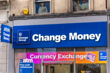 Londra, UK- 19 Eylül 2024: Döviz bürosunu Değiştir.