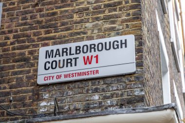 Londra, UK- 19 Eylül 2024: Soho 'daki Marlborough Court W1 Sokak Tabelası.